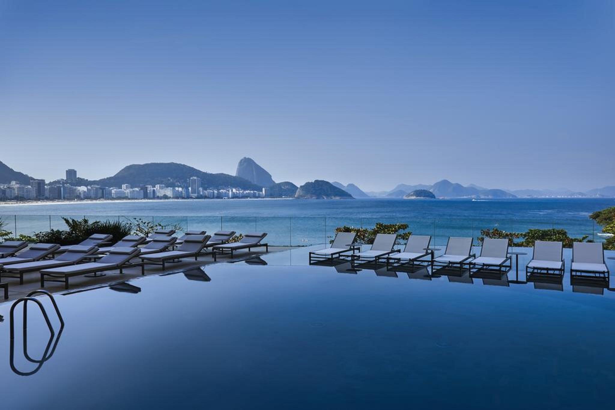 Fairmont Rio De Janeiro Copacabana Hotel Exterior photo View of the Atlantic Ocean from the hotel