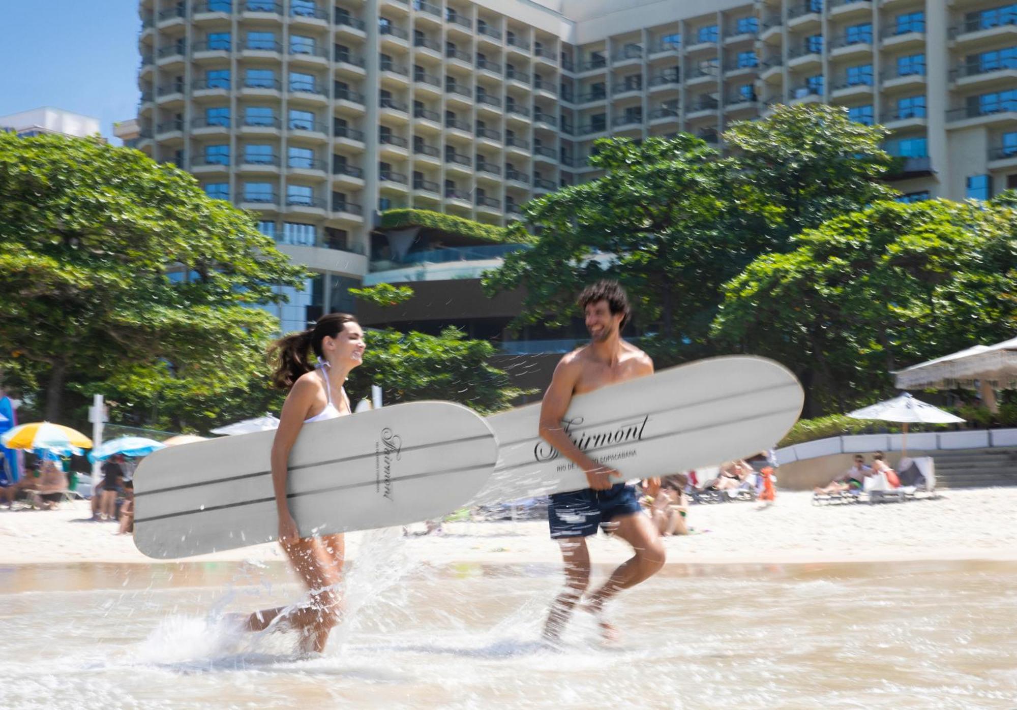 Fairmont Rio De Janeiro Copacabana Hotel Exterior photo Surfers at the Sheraton Grand